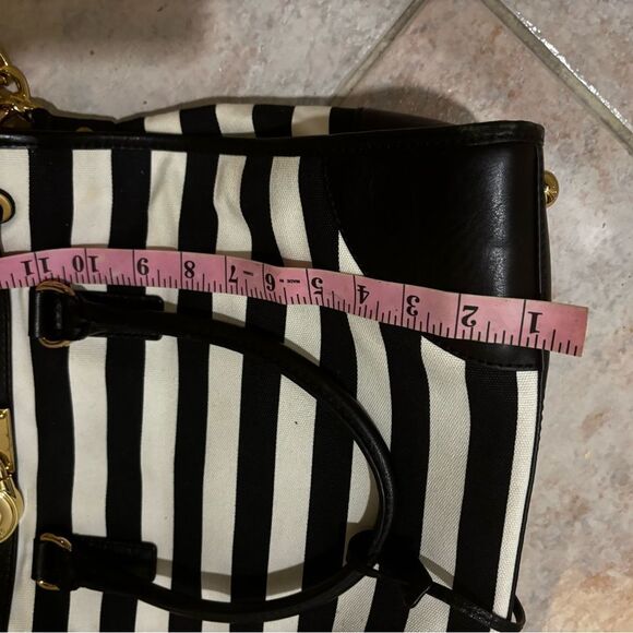 MICHAEL KORS handbag HAMILTON LARGE purse BLACK WHITE STRIPED TOTE shoulder BAG - Picture 7 of 11